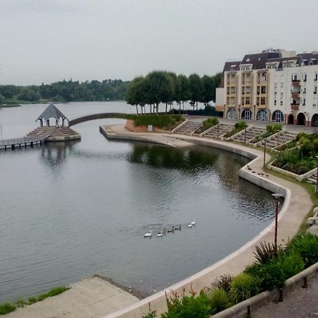 Vue Exceptionnelle Sur Le Lac เครเตย ภายนอก รูปภาพ