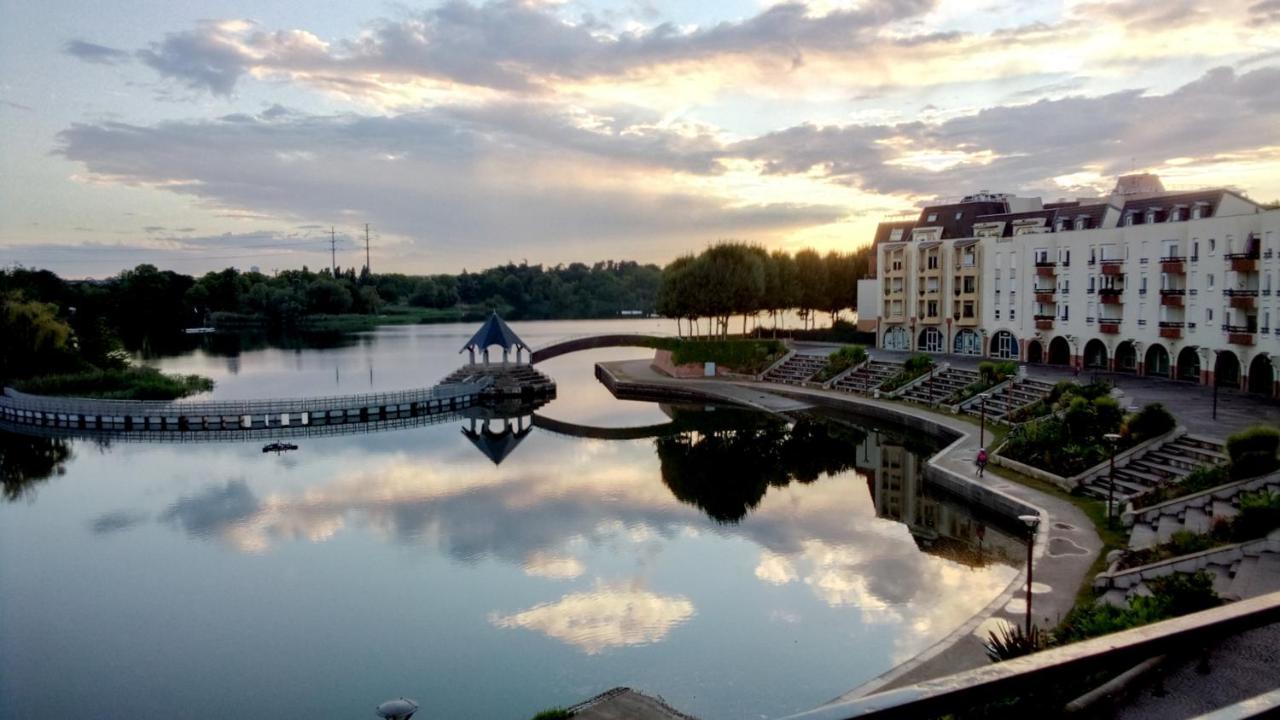 Vue Exceptionnelle Sur Le Lac เครเตย ภายนอก รูปภาพ